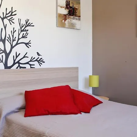 At067 A Pocos Metros De La Playa, Muy Bien Equipado Y Con Piscina Appartement *