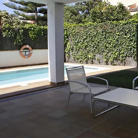 At067 A Pocos Metros De La Playa, Muy Bien Equipado Y Con Piscina * Torredembarra